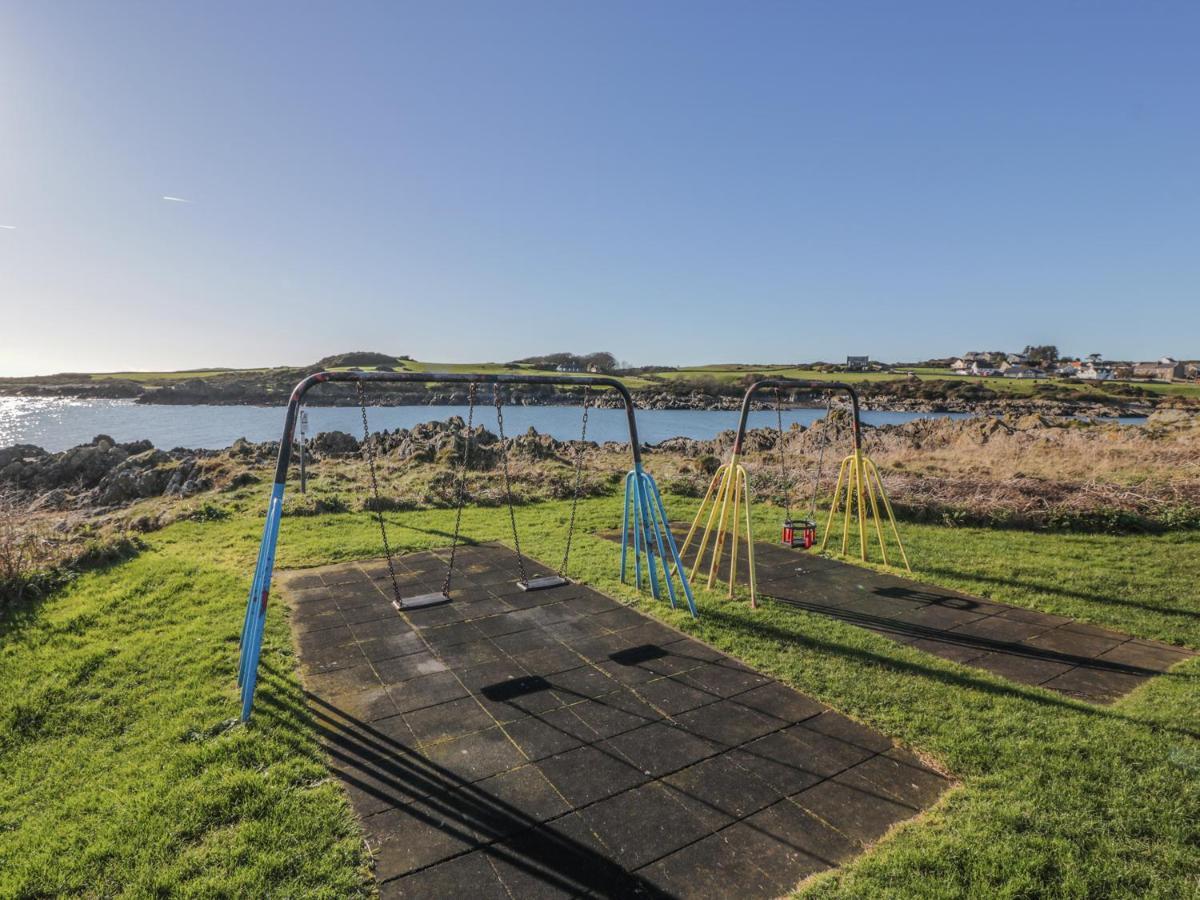 The Clamshell Apartment Isle of Whithorn ภายนอก รูปภาพ